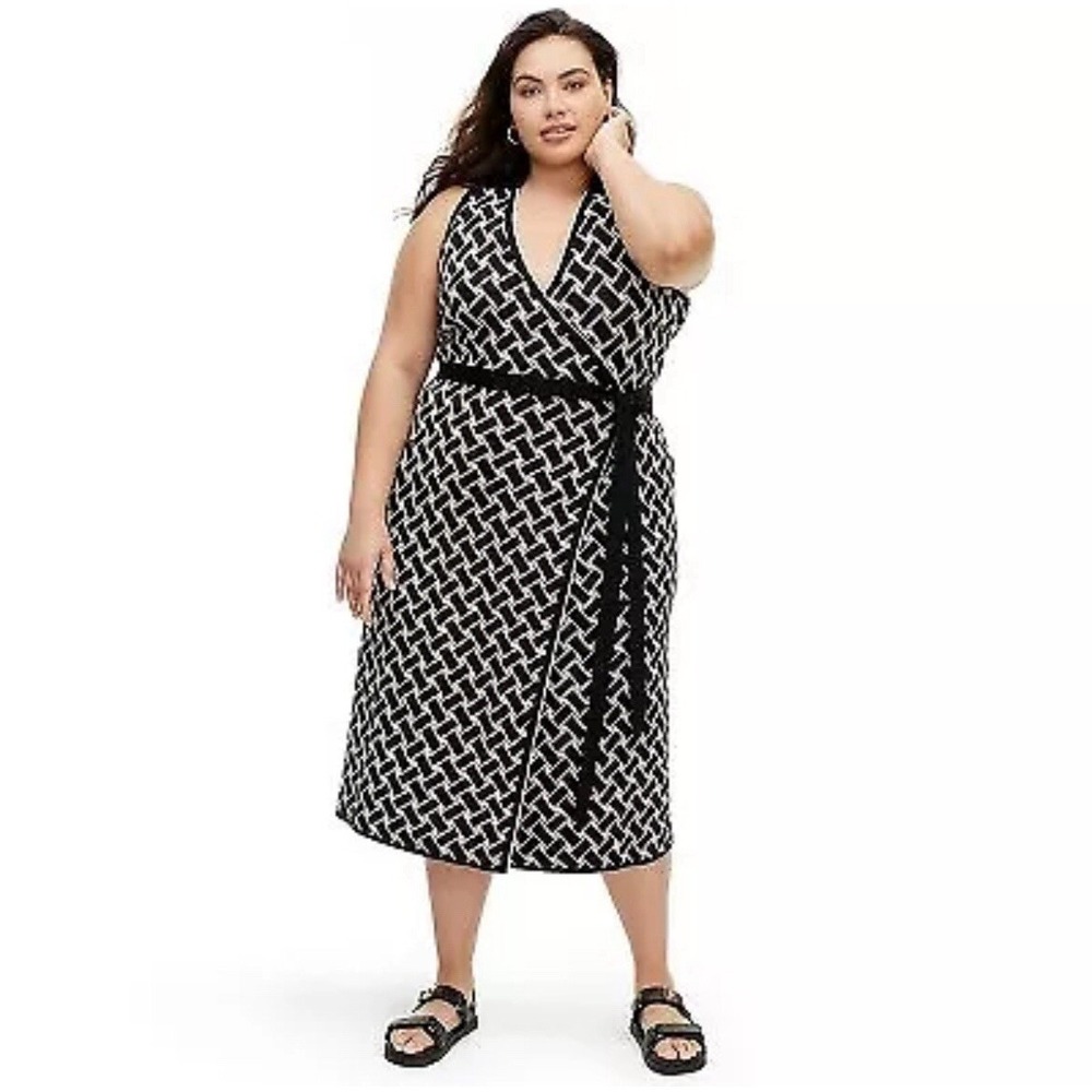 Women's Collared Sleeveless Vintage Weave Neutral Sweaterknit Midi Wrap Dress 1X